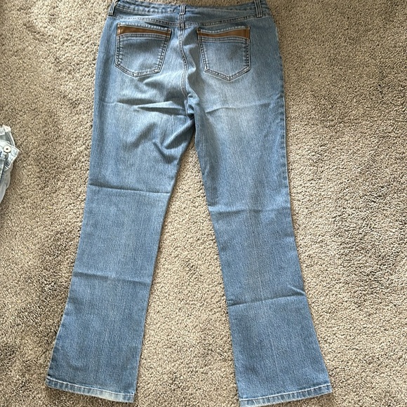 Style & Co Bootleg Jeans - Picture 2 of 5